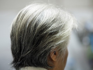 Gray hair, women become older, their hair on their head will become white