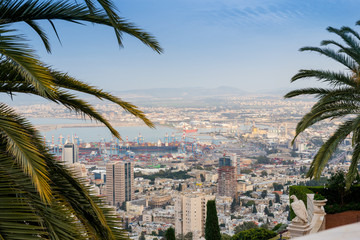 Fototapeta na wymiar View of Haifa