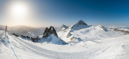 Obraz premium Hintertuxer Gletscher Panorama Winter Sonne
