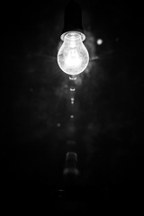 Electric lighting bulb