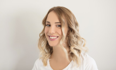 Fototapeta premium Portrait of beauty woman. Space for copy.