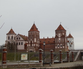 Замок Мир