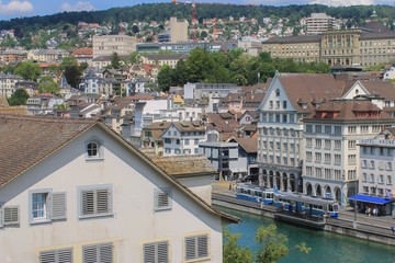 Fototapeta na wymiar Limmat river in old town Zurich, Switzerland