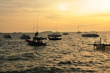 Fototapeta na wymiar Sunrise view at the sea on Koh Samet 