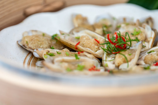 Traditional Chinese food made of razor clam