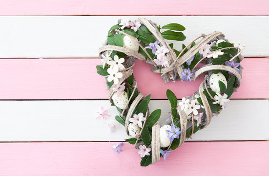 Bunte Dekoration zu Ostern