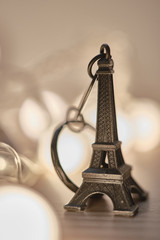 effel tower key holder miniature