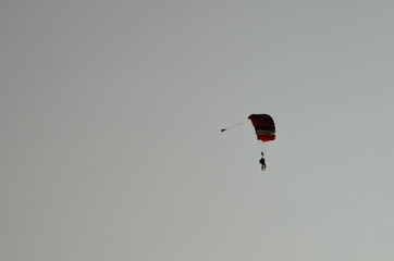 Fallschirmspringer