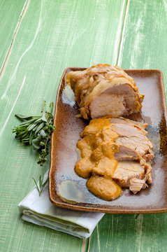 Arrosto di arista di maiale con salsa di castagne