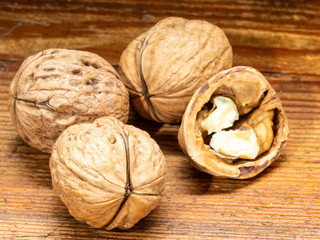 Nut, dried fruit.