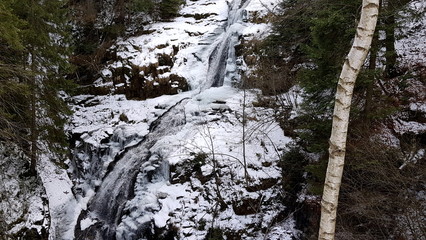 winter in szklarska poręba - the kamieńczyk waterfall