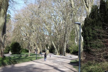 Le parc Micaud - parc public et grand espace de verdure à Besançon, ville de Besançon -...