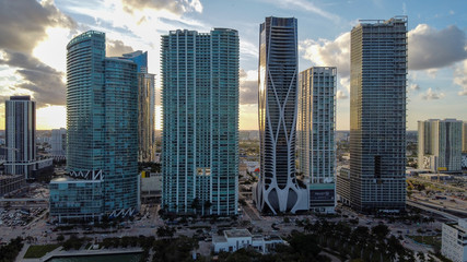 Fototapeta na wymiar Aerial Photos of the Skyline in Downtown Miami