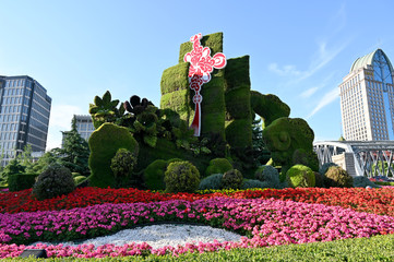 Three dimensional plant sculptures on the streets of Chinese cities