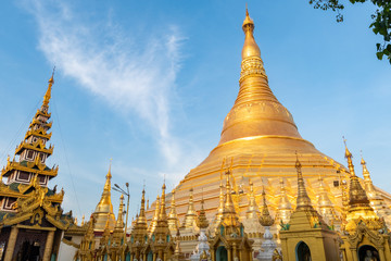 Shwedagon Paya stupas