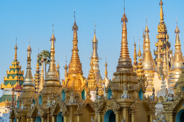 Fototapeta premium Ornate shrines at Shwedagon Paya