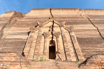 Mingun Pahtodawgyi ruins