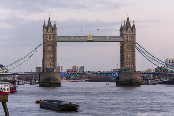 Fototapeta na wymiar The famous Tower bridge over the river Thames in London