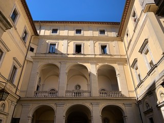Obraz premium old building in barcelona spain
