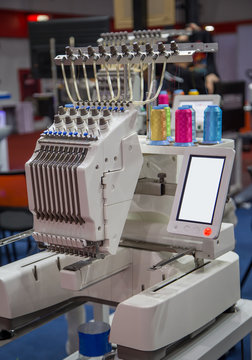 Modern Computer Programmable Embroidery Machine In Garment Indystry