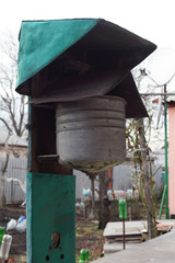 old washstand, weighs in the yard