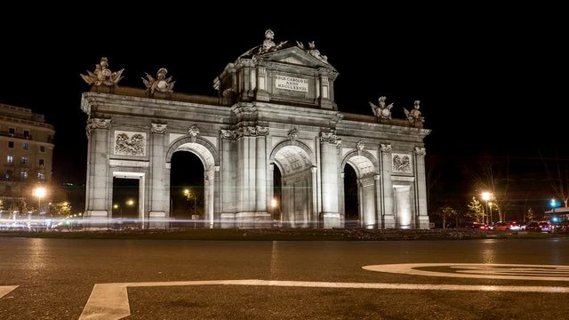 Time Lapse of the Puerta de Alcala at Night