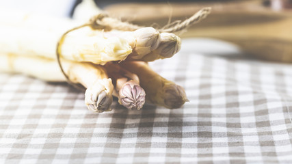 Spargel, Nahaufnahme, Asperagus, Frühling frisch in der Küche. 