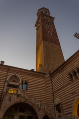 Fototapeta premium Palazzo della Ragione with the Lamberti tower overlooking Verona