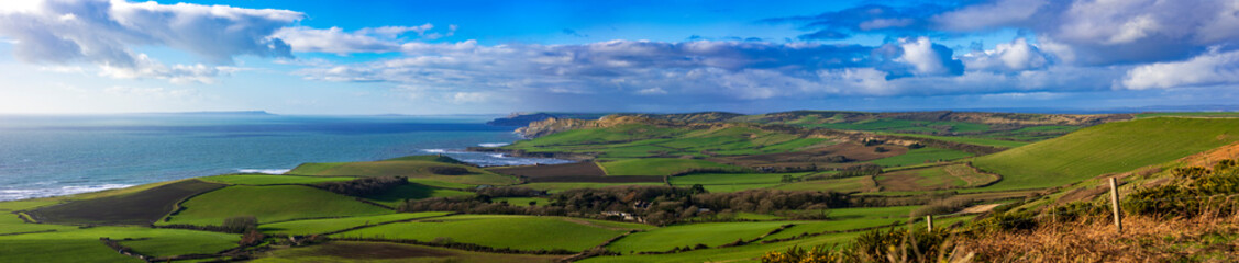Fototapeta na wymiar Kimmeridge and the Dorset Coastline from Swyre Head