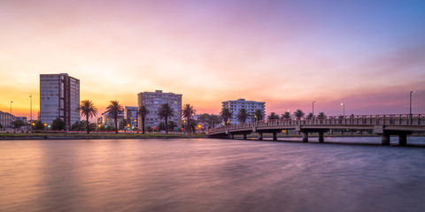 Naklejka premium Woodbridge Sunrise