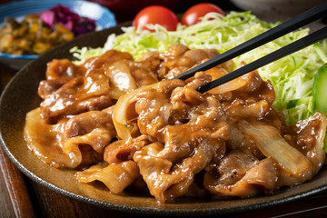 豚肉のしょうが焼き