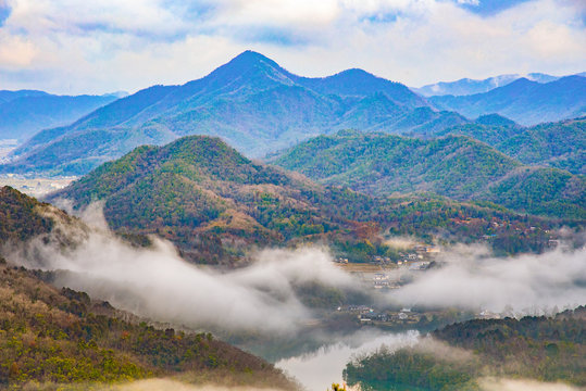 Hyogo Prefecture Mountains Morning Haze End Of Winter To The Warm World	