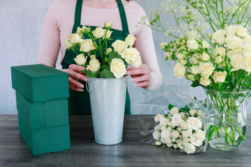 Fresh roses for sale at the florist shop.