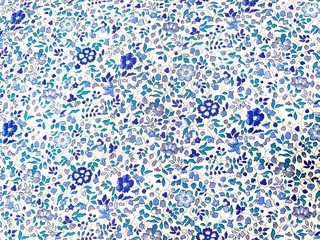 かわいい 青色 背景 素材 布 花柄