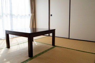 和室とテーブル