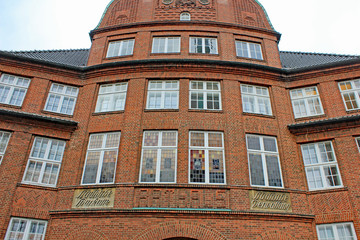 Obraz premium Neugotisches Rathaus Marne (1914/15, Schleswig-Holstein)