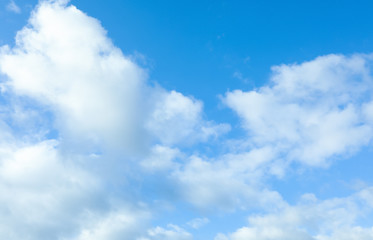 Fototapeta na wymiar Beautiful view of blue sky with clouds