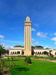 Fototapeta premium Mohammed Six mosque and its minaret in the city of Oujda in Morocco 