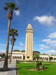 Fototapeta premium Mohammed Six mosque and its minaret in the city of Oujda in Morocco 