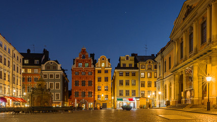 Fototapeta na wymiar Blue Hour in Stortorget square in Gamla Stan in Stockholm