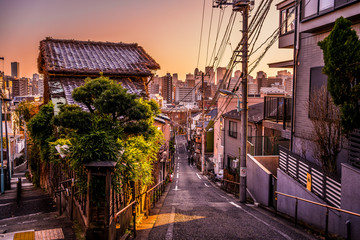 Fototapeta na wymiar 東京 坂のある風景 夕焼け