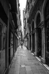 Naklejka premium Voyage dans les rues de venise