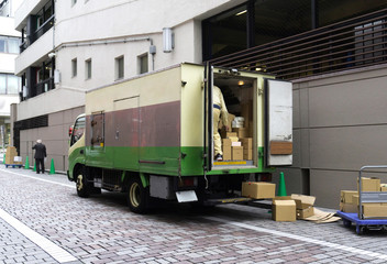 配達中のトラック