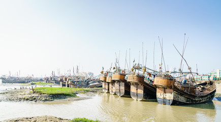 Fototapeta na wymiar Fishing boats in Karnaphuli River port