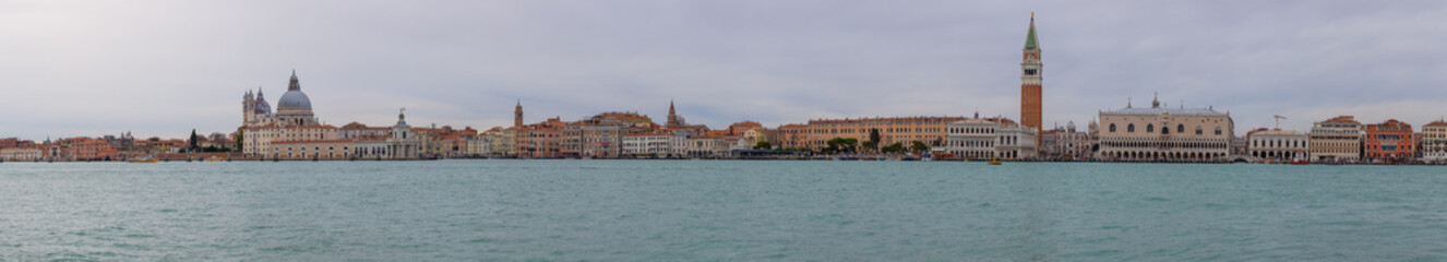 Fototapeta na wymiar Panorama Venise