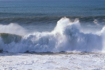 Extreme Massive big waves of the North Atlantic Ocean