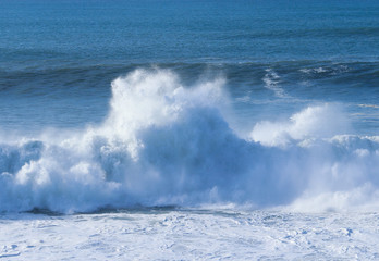 Extreme Massive big waves of the North Atlantic Ocean