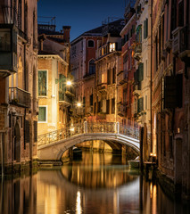 Fototapeta na wymiar Beautiful night scene in Venice