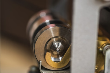 Internal mechanisms and aggregates of mechanical scales