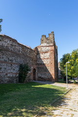 Fototapeta premium Ruins of Ancient walls at Fortification in Thessaloniki, Greece